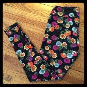 Alice in Wonderland Disney leggings LuLaRoe